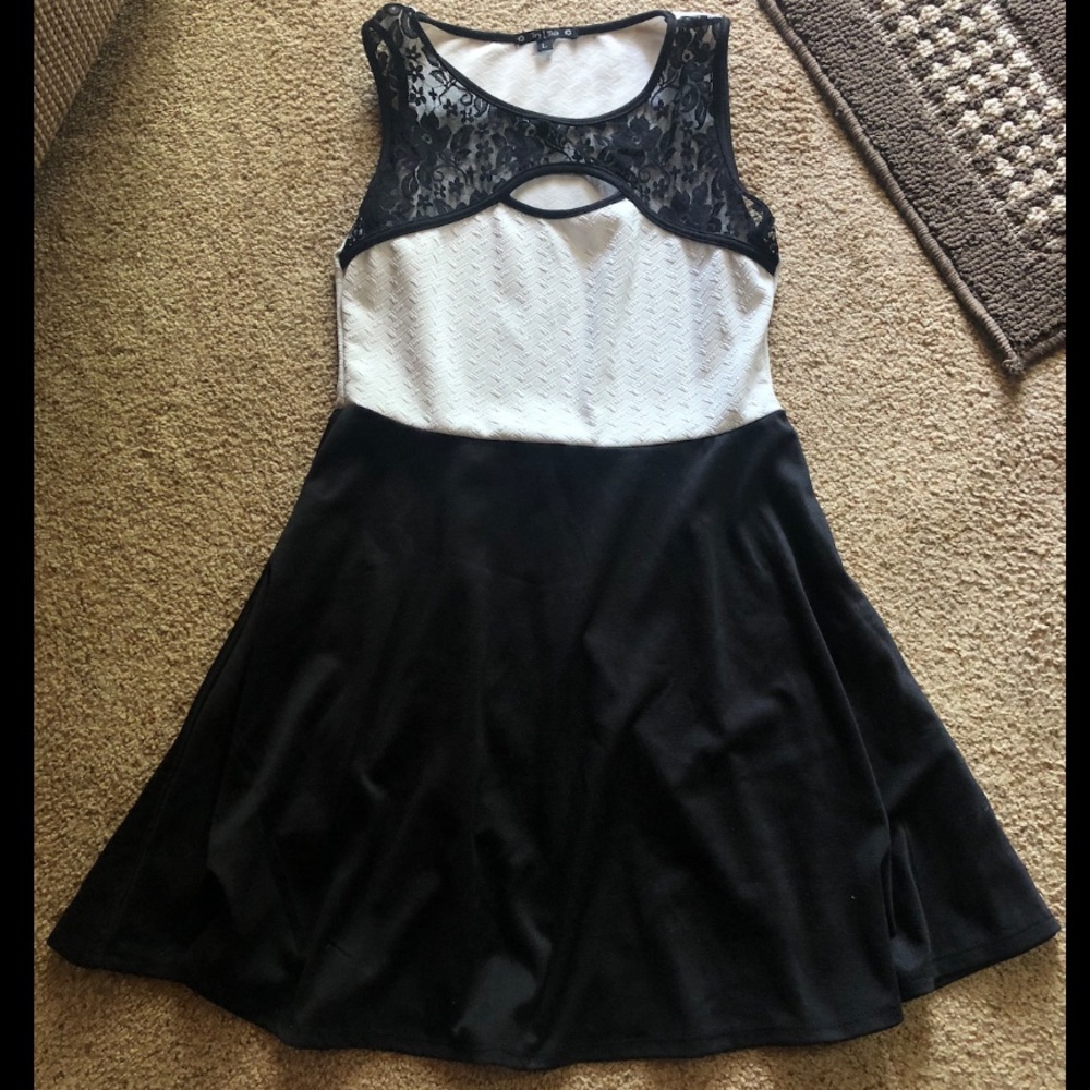 EUC Black and White Dress with Lace details